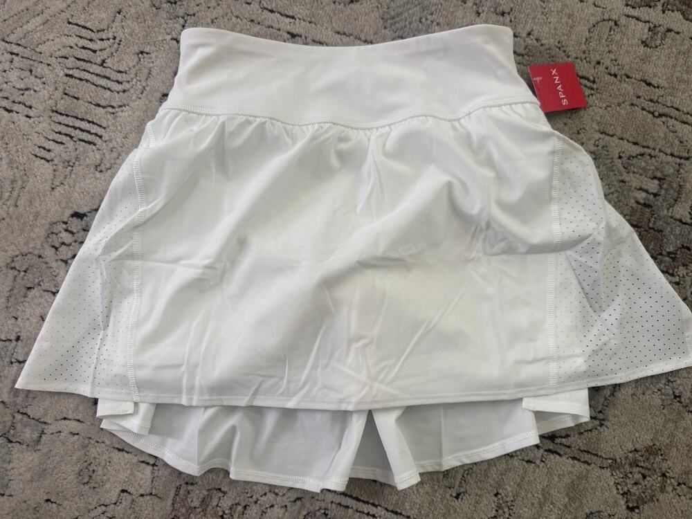 SPANX GET MOVING SKORT White Tennis Skirt With Shorts Medium Small NWT